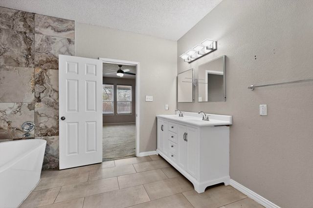 2318 Hillgrove Court, Mansfield, TX 76063