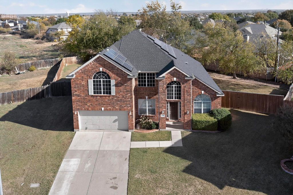 2318 Hillgrove Court, Mansfield, TX 76063