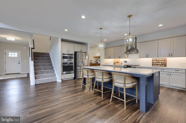 315 GOSHAWKS RD, Denver, PA 17517