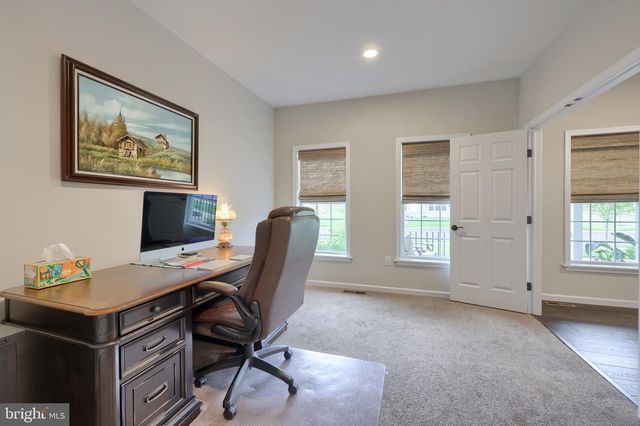 315 GOSHAWKS RD, Denver, PA 17517