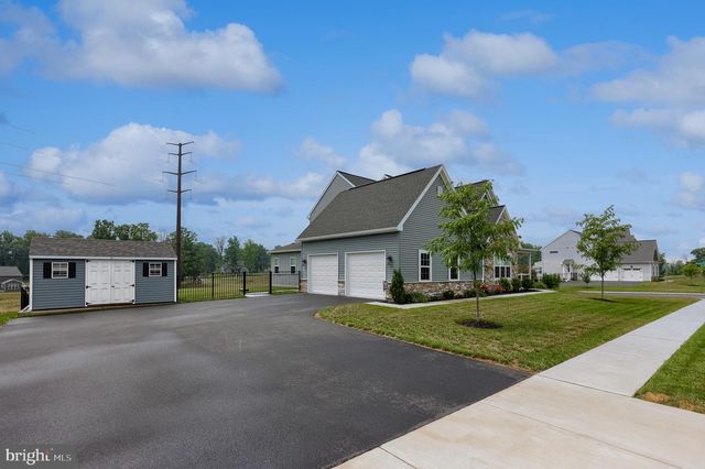 315 GOSHAWKS RD, Denver, PA 17517