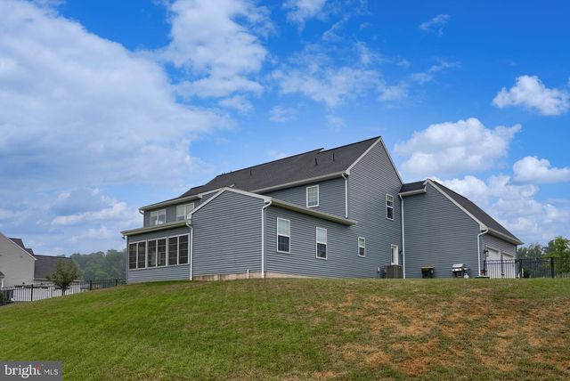 315 GOSHAWKS RD, Denver, PA 17517