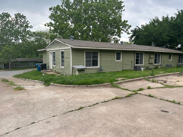 6 Pershing Drive, Denison, TX 75020