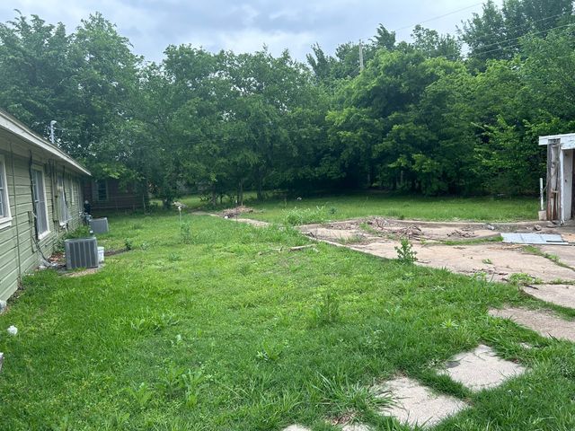 6 Pershing Drive, Denison, TX 75020