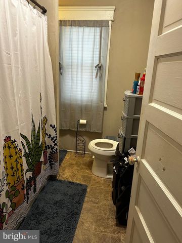 36 RIDGEWAY ST, Mount Holly, NJ 08060