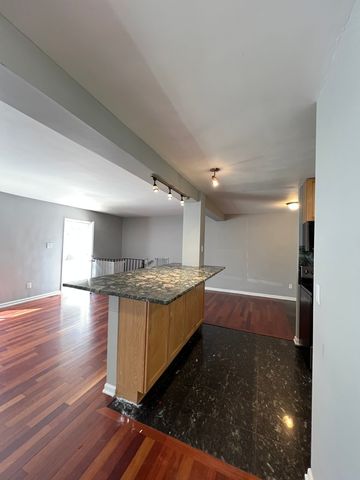 2903 W BERWYN Avenue 1S, Chicago, IL 60625