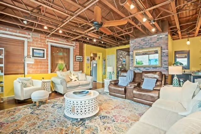 901 N Upper Broadway St. St 201, Corpus Christi, TX 78401