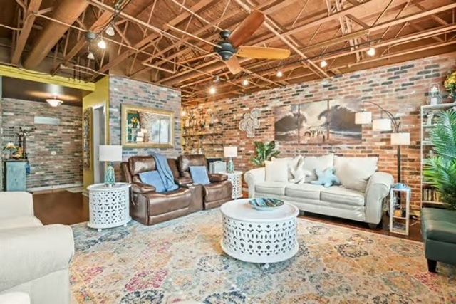 901 N Upper Broadway St. St 201, Corpus Christi, TX 78401