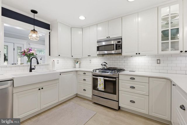 1746 SWINBURNE AVE, Crofton, MD 21114