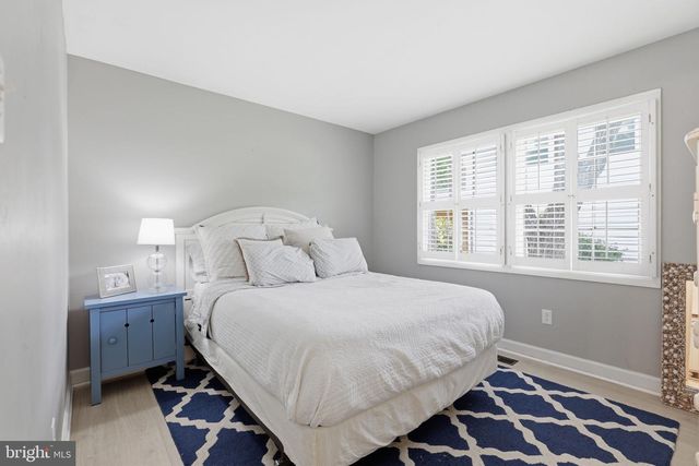 1746 SWINBURNE AVE, Crofton, MD 21114