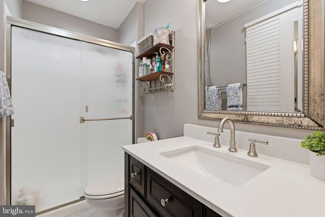 1746 SWINBURNE AVE, Crofton, MD 21114