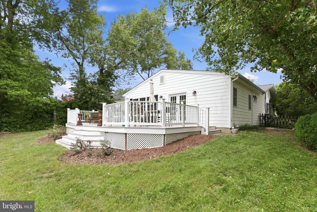 1746 SWINBURNE AVE, Crofton, MD 21114