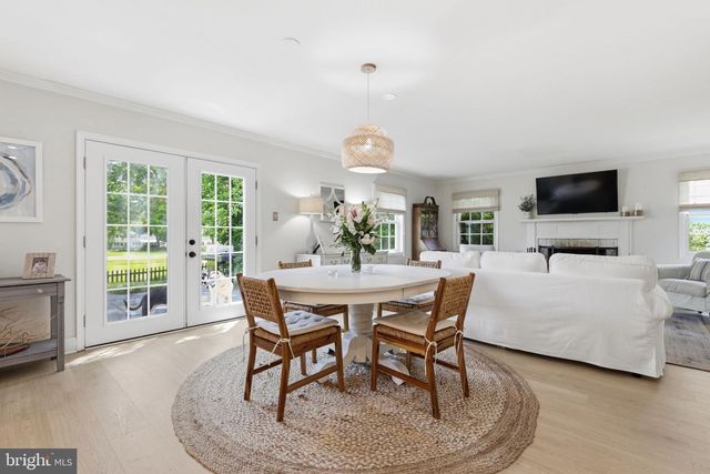 1746 SWINBURNE AVE, Crofton, MD 21114