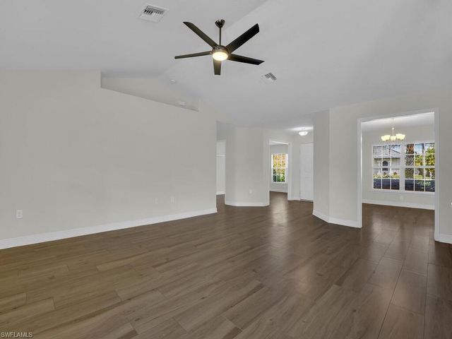 2216 SW 8th CT, Cape Coral, FL 33991