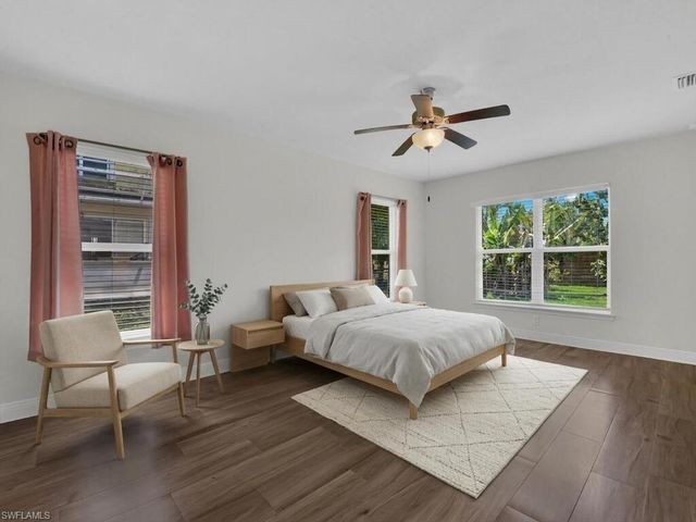 2216 SW 8th CT, Cape Coral, FL 33991