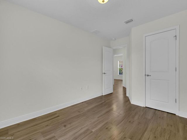 2216 SW 8th CT, Cape Coral, FL 33991