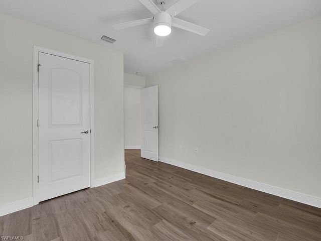 2216 SW 8th CT, Cape Coral, FL 33991