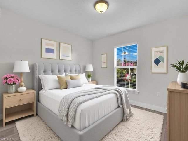 2216 SW 8th CT, Cape Coral, FL 33991