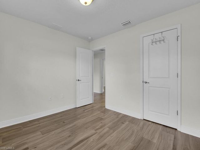 2216 SW 8th CT, Cape Coral, FL 33991