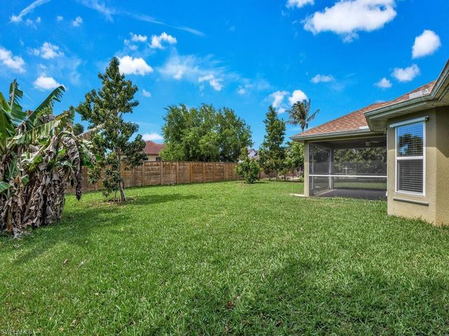 2216 SW 8th CT, Cape Coral, FL 33991