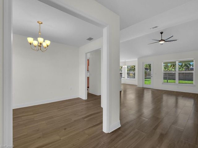 2216 SW 8th CT, Cape Coral, FL 33991