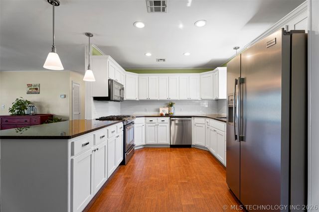 5057 E 425 Road, Adair, OK 74330