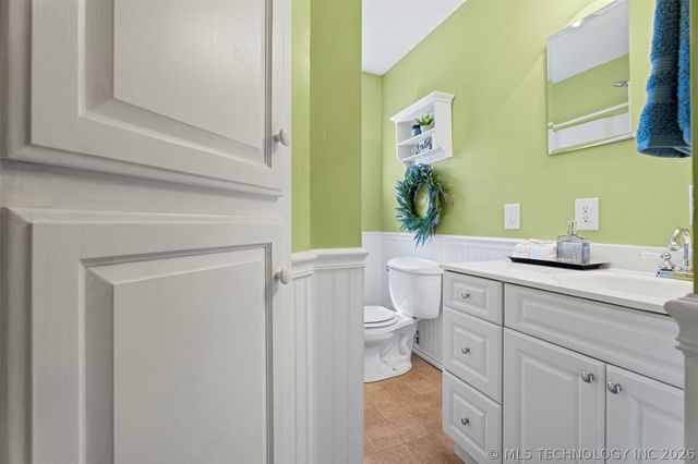 5057 E 425 Road, Adair, OK 74330