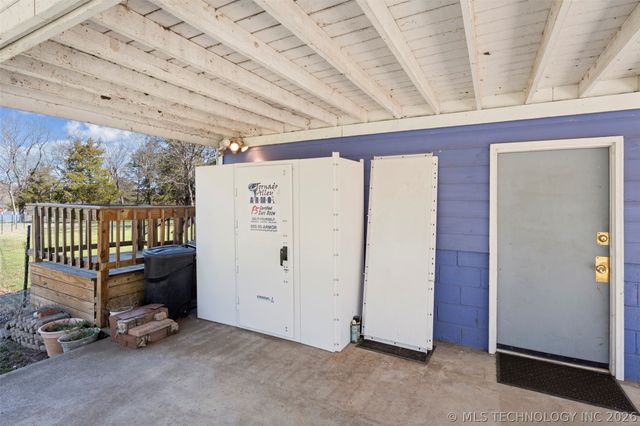 5057 E 425 Road, Adair, OK 74330