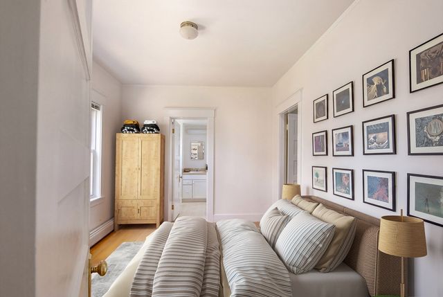 329 Front St, Marion, MA 02738