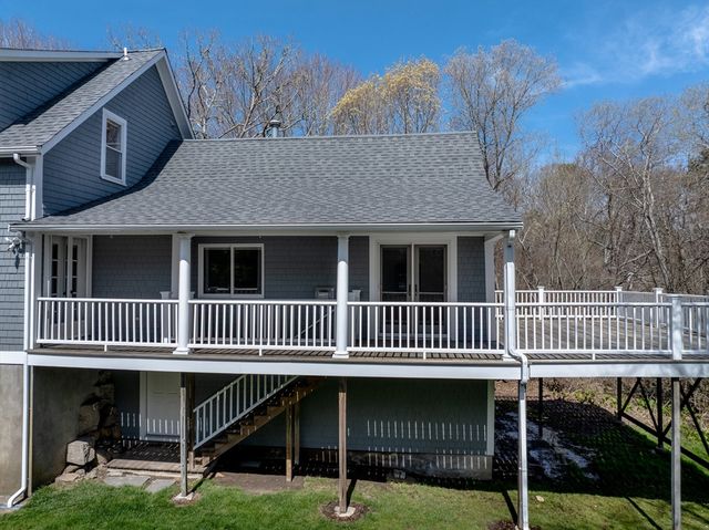 329 Front St, Marion, MA 02738