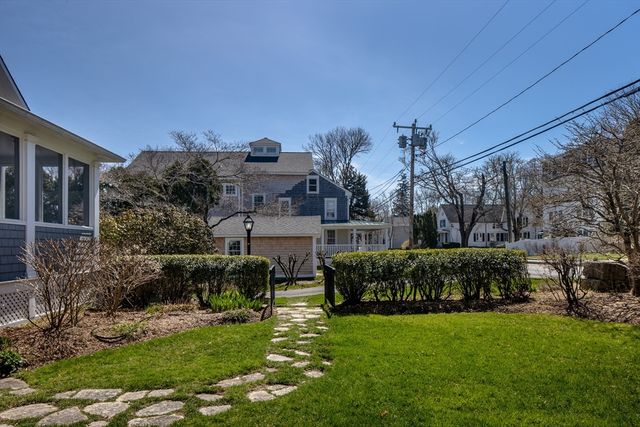 329 Front St, Marion, MA 02738