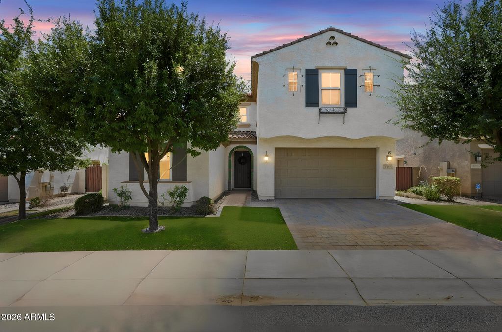 923 W YELLOWSTONE Way, Chandler, AZ 85248 — exterior