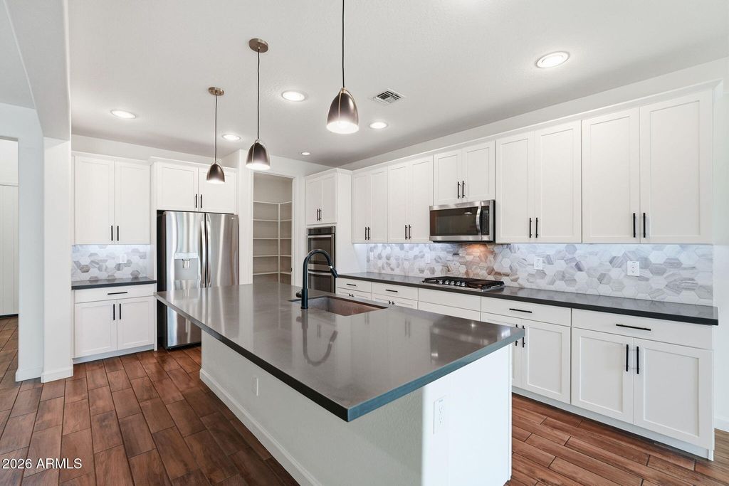 923 W YELLOWSTONE Way, Chandler, AZ 85248 — photo 4