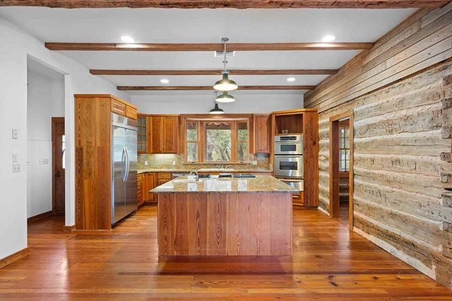 7625 N State Hwy 16, Fredericksburg, TX 78624