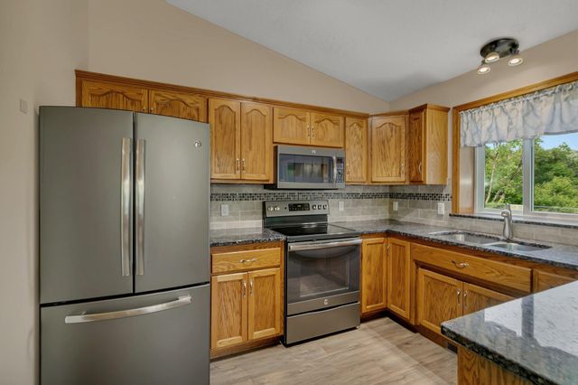 1506 6th Avenue N, Sartell, MN 56377