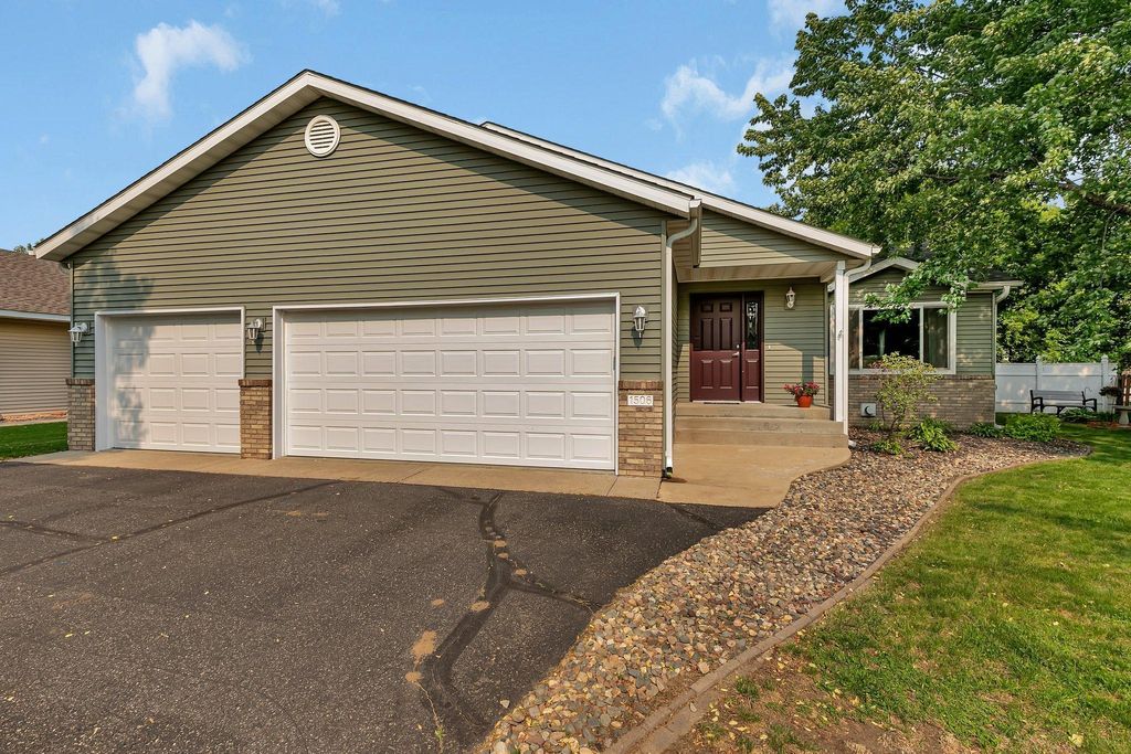 1506 6th Avenue N, Sartell, MN 56377