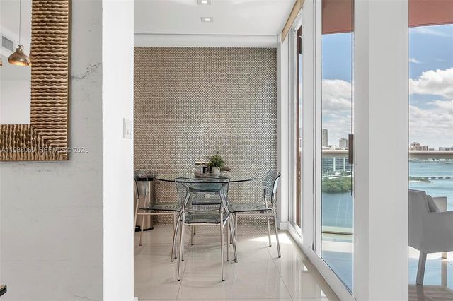 3370 Hidden Bay Drive 2210, Aventura, FL 33180
