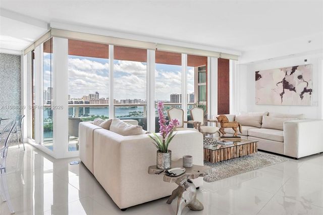 3370 Hidden Bay Drive 2210, Aventura, FL 33180