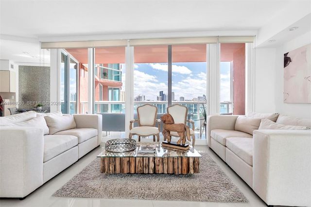 3370 Hidden Bay Drive 2210, Aventura, FL 33180