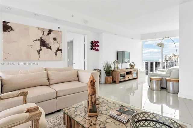 3370 Hidden Bay Drive 2210, Aventura, FL 33180