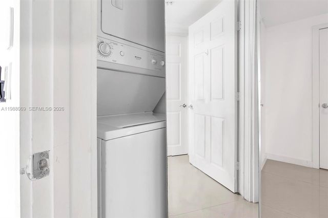 3370 Hidden Bay Drive 2210, Aventura, FL 33180