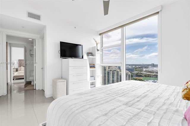 3370 Hidden Bay Drive 2210, Aventura, FL 33180