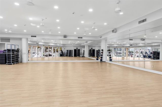 3370 Hidden Bay Drive 2210, Aventura, FL 33180