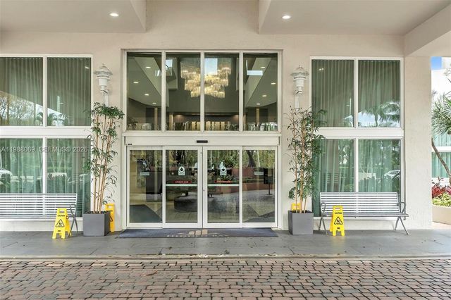 3370 Hidden Bay Drive 2210, Aventura, FL 33180
