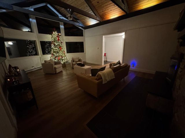 811 Heatherton DR, Covington, VA 24426