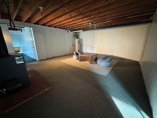 811 Heatherton DR, Covington, VA 24426