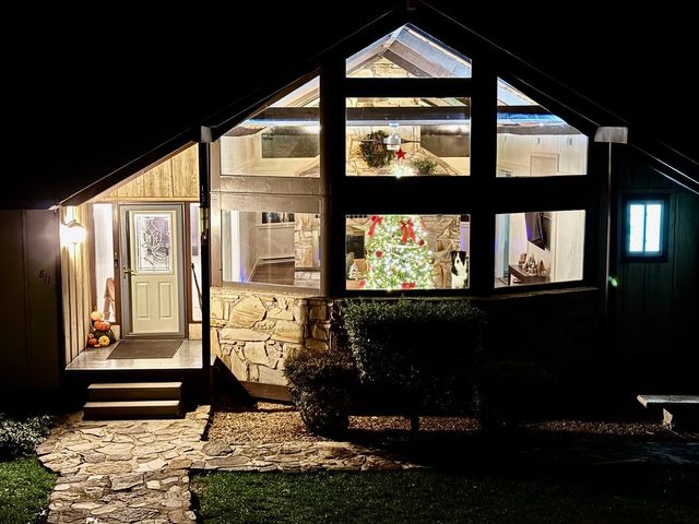 811 Heatherton DR, Covington, VA 24426