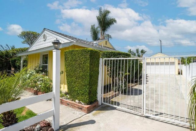 831 S Hampstead, Anaheim, CA 92802