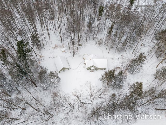 4074 W Roosevelt Road, Montague, MI 49437