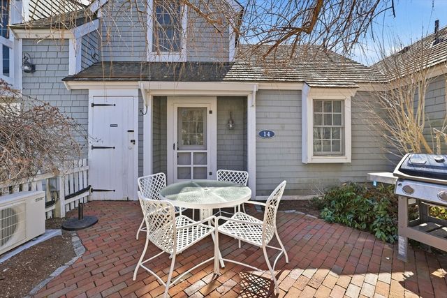 14 Hammock Pond Rd. 789, Mashpee, MA 02649